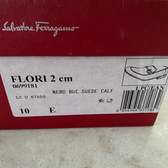 Ferragamo Suede Italian Loafer Size 10E (Wide) - Picture 6 of 6